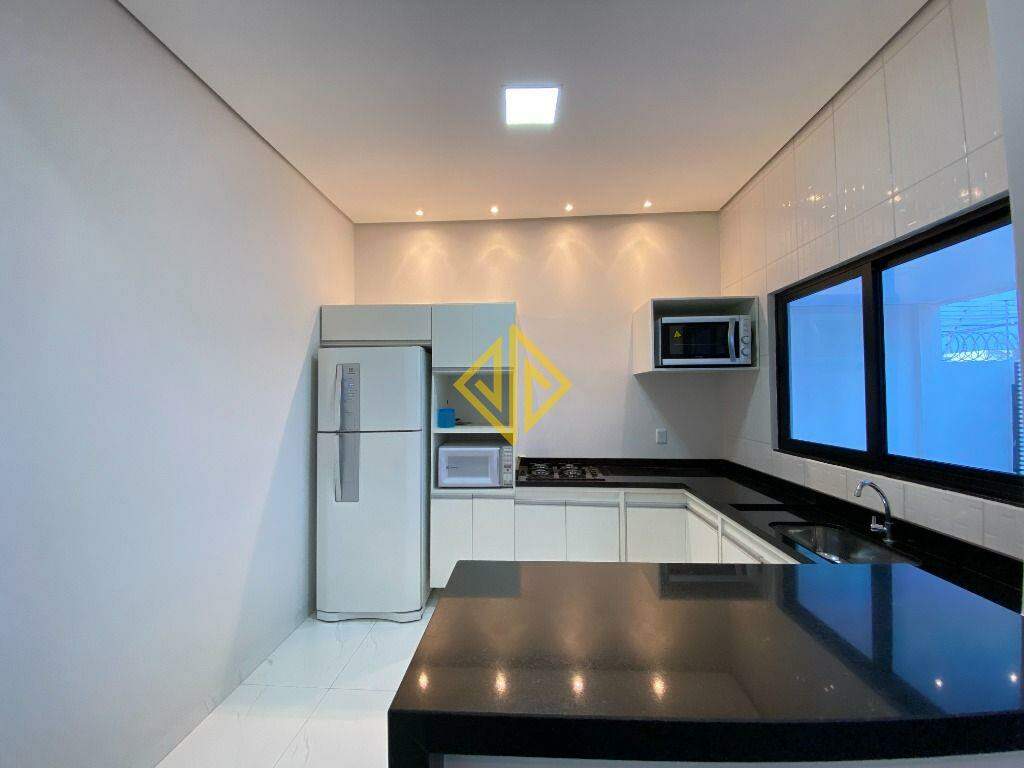 Casa à venda com 3 quartos, 127m² - Foto 8