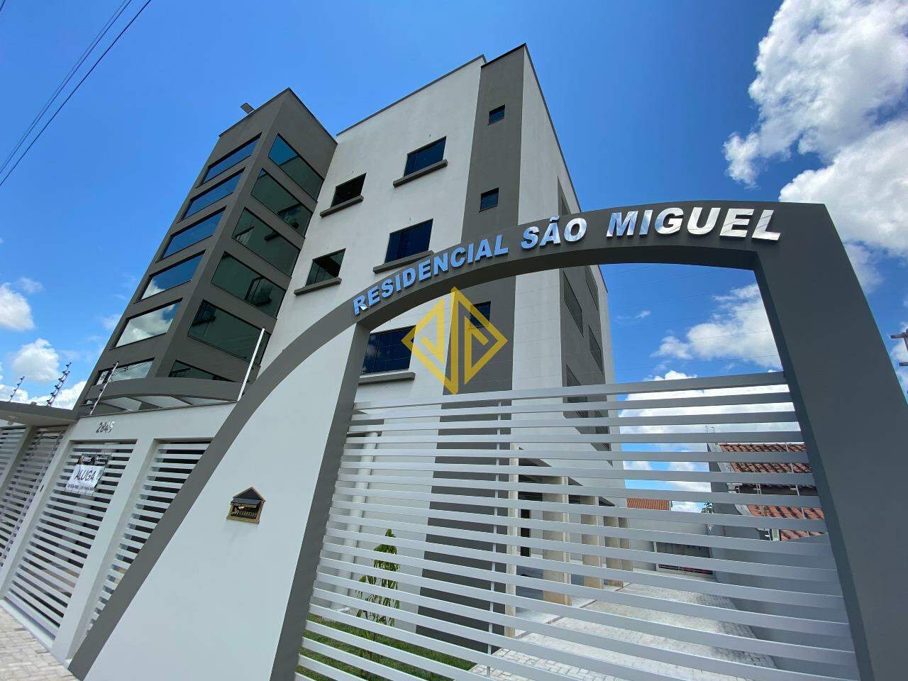 Apartamento para alugar com 2 quartos, 70m² - Foto 1