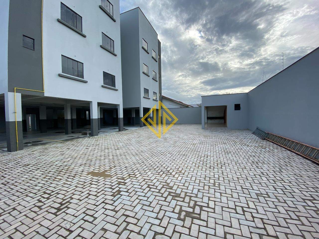 Apartamento para alugar com 2 quartos, 70m² - Foto 12