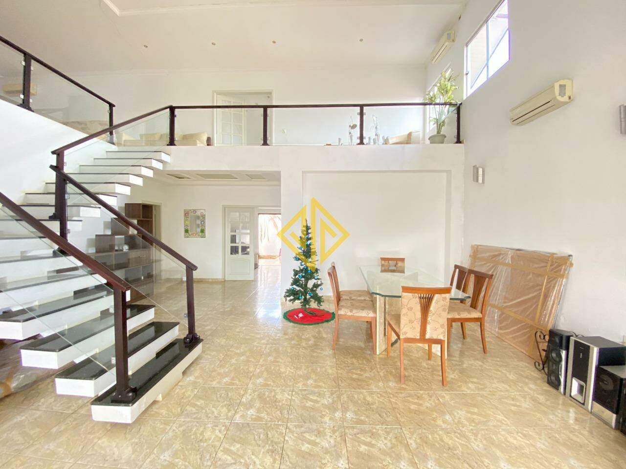 Casa à venda com 3 quartos, 380m² - Foto 5