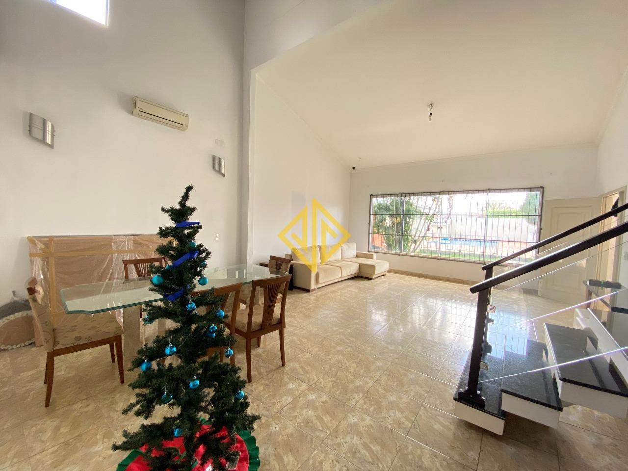 Casa à venda com 3 quartos, 380m² - Foto 6