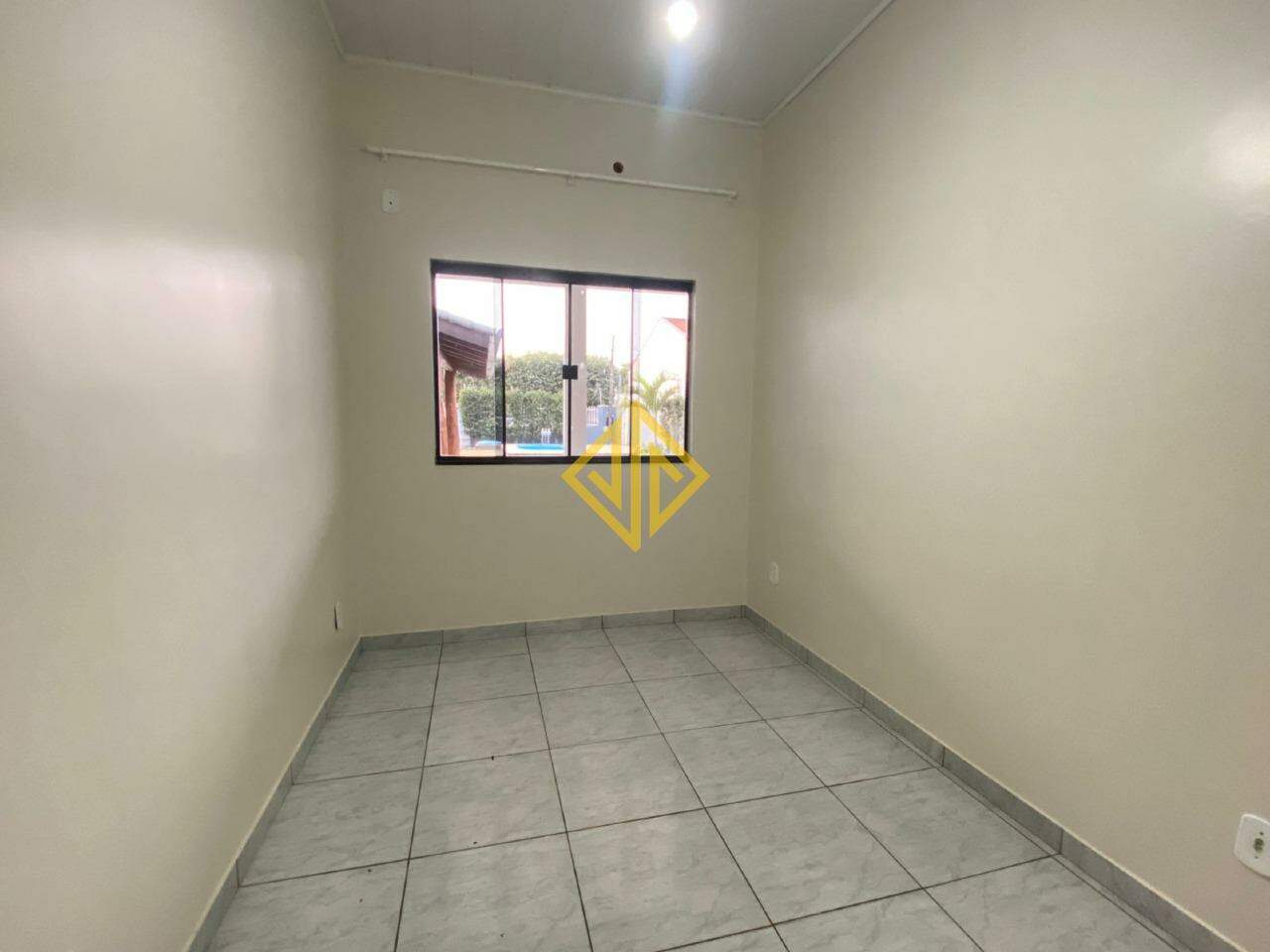Casa para alugar com 2 quartos, 95m² - Foto 5