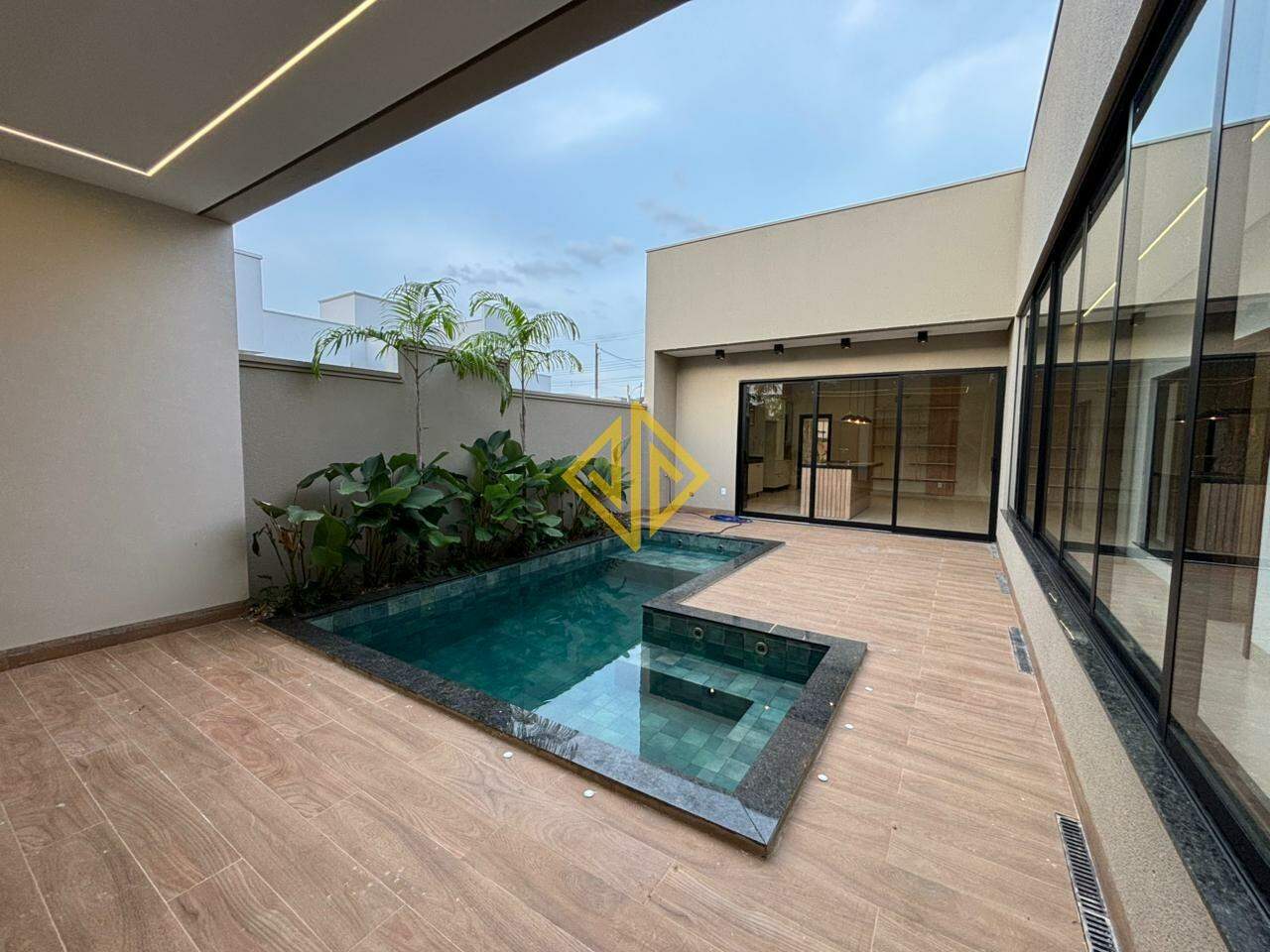 Casa à venda no Condomínio São Paulo: