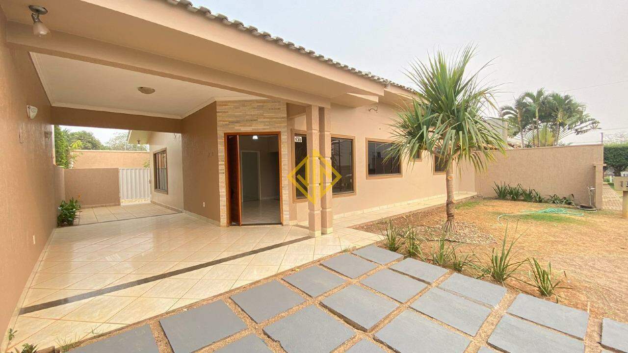 Casa à venda com 4 quartos, 180m² - Foto 1