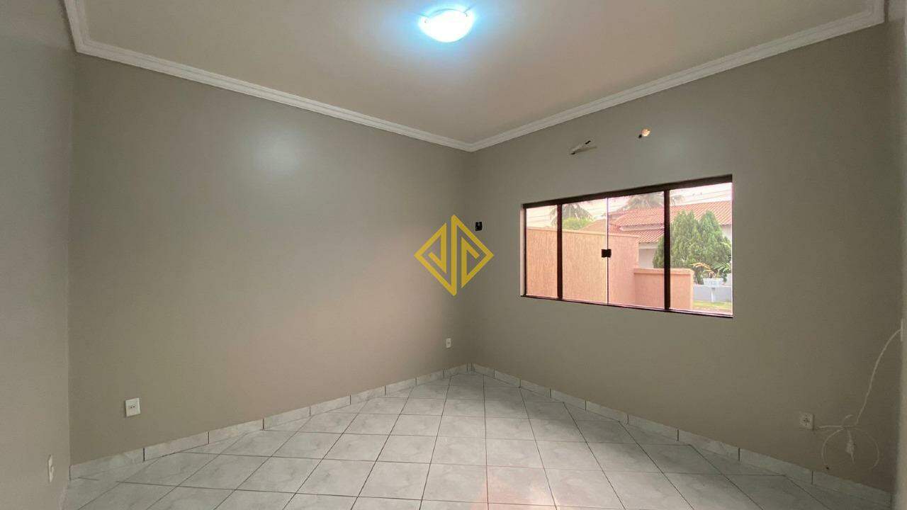 Casa à venda com 4 quartos, 180m² - Foto 8