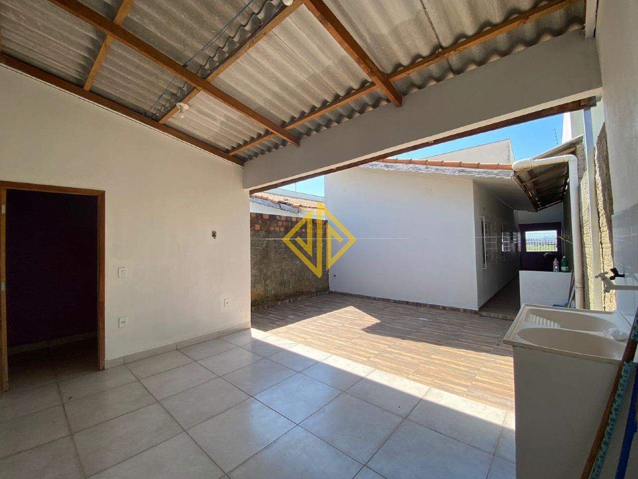 Casa para alugar com 2 quartos, 70m² - Foto 13