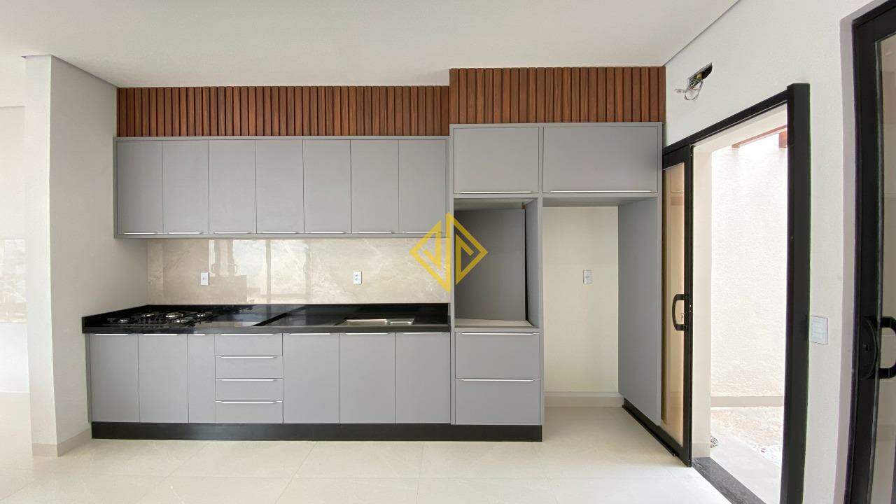 Casa à venda com 3 quartos, 170m² - Foto 14