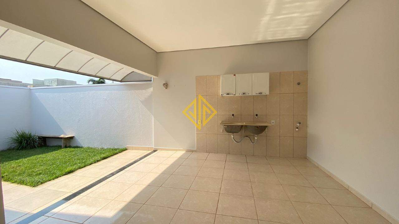 Casa para alugar com 3 quartos, 152m² - Foto 9