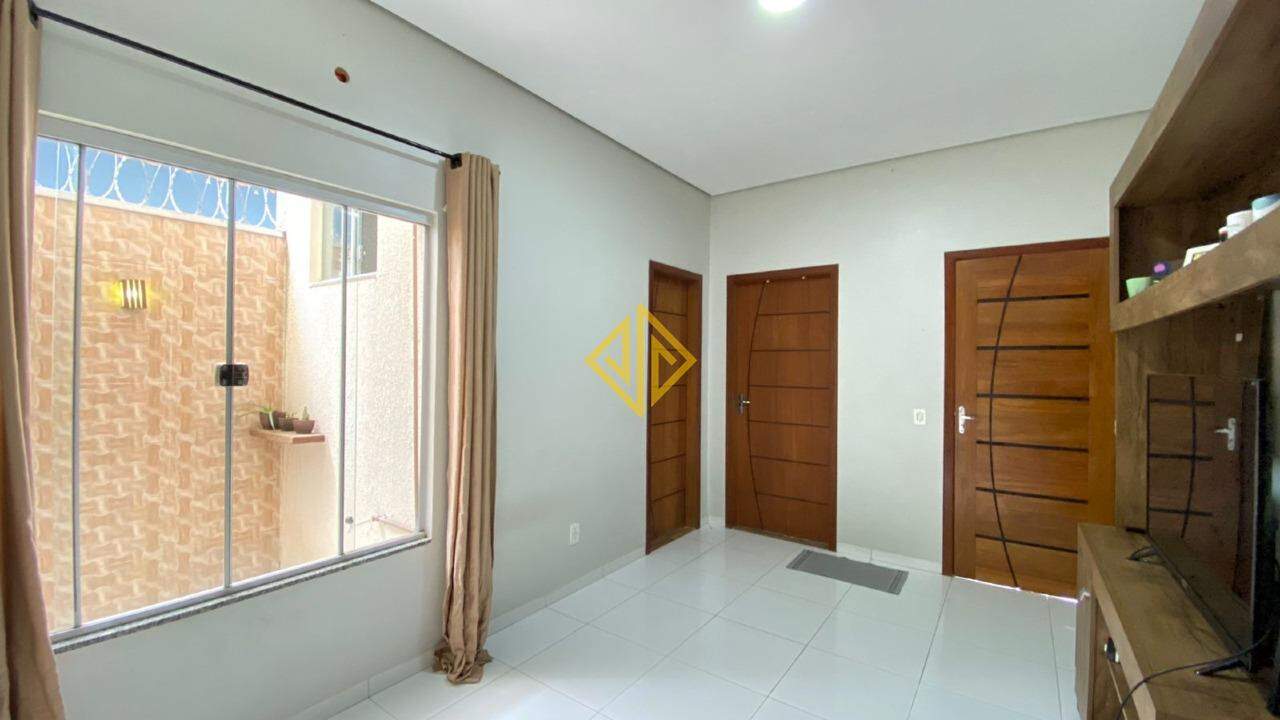 Casa à venda com 2 quartos, 58m² - Foto 3