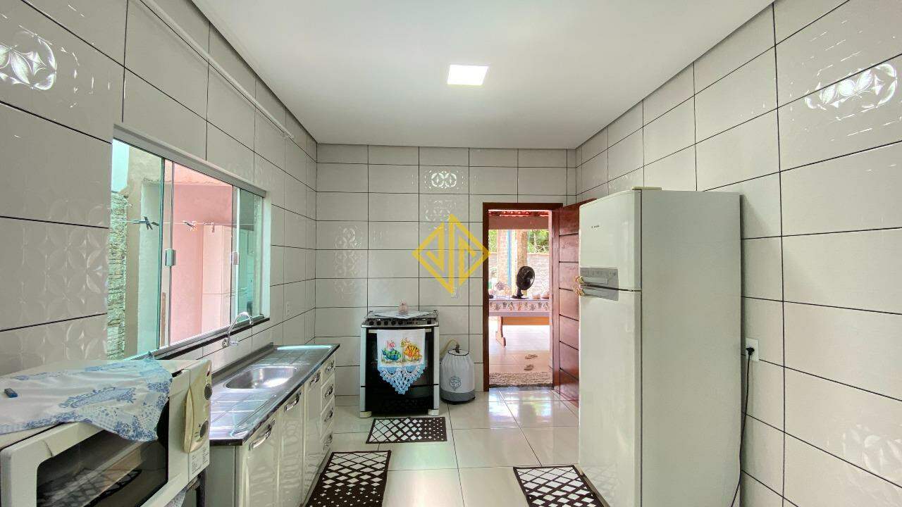 Casa à venda com 3 quartos, 161m² - Foto 9