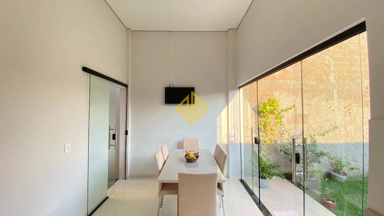 Casa à venda com 3 quartos, 106m² - Foto 12