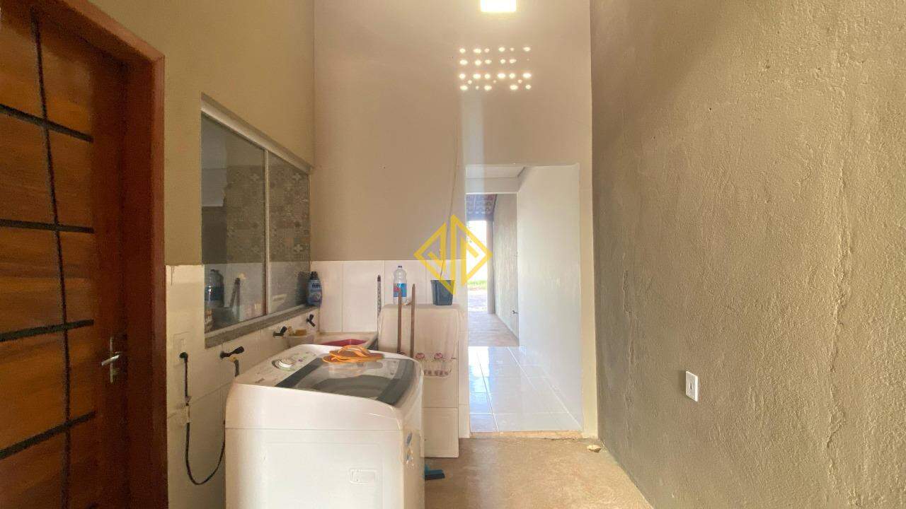 Casa à venda com 2 quartos, 93m² - Foto 8