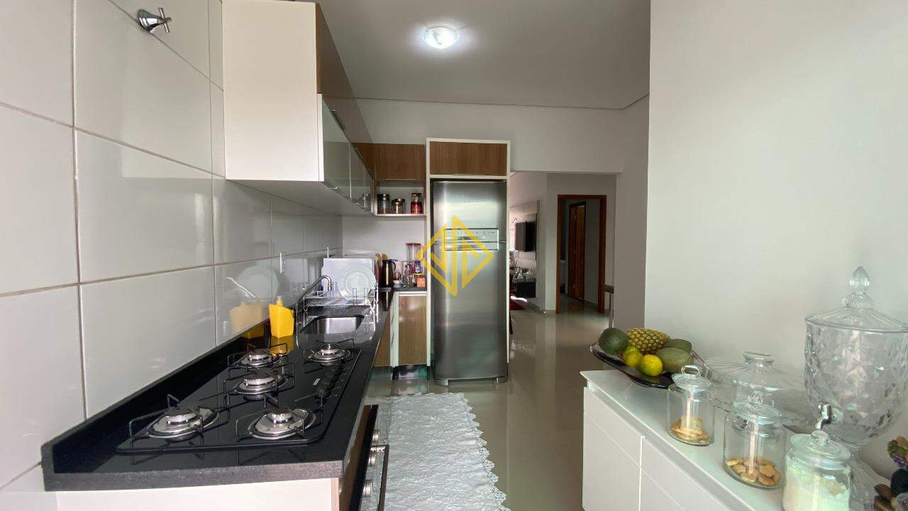 Casa à venda com 3 quartos, 110m² - Foto 10