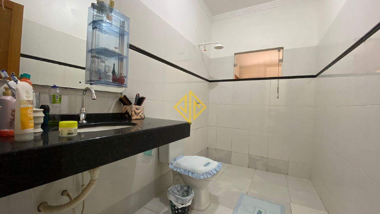 Casa à venda com 3 quartos, 185m² - Foto 9