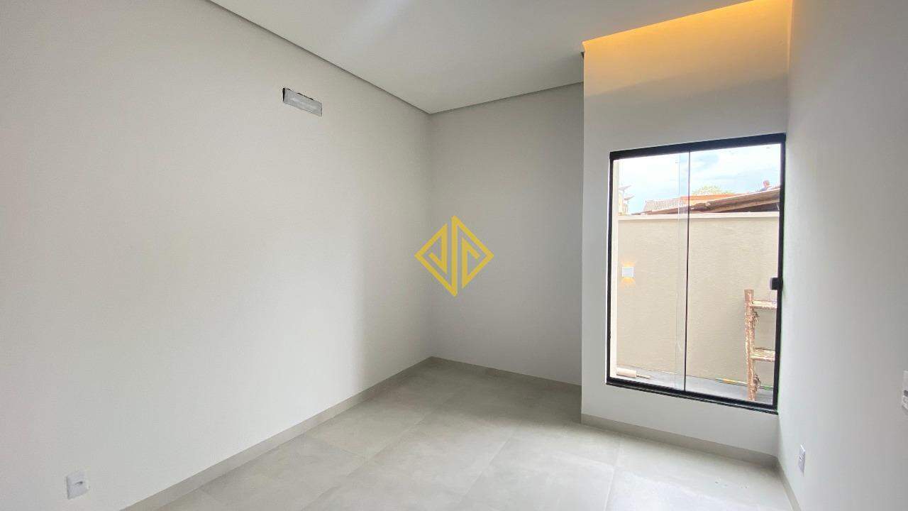 Casa à venda no BNH: 