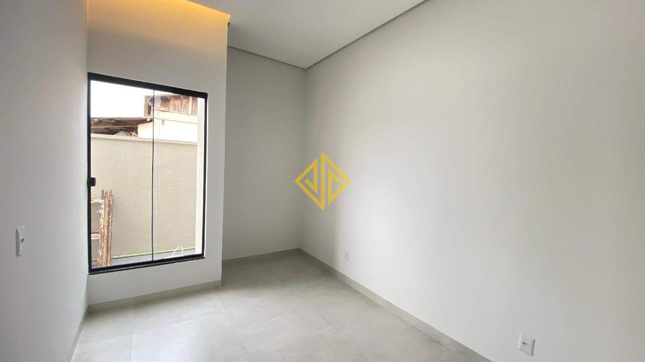 Casa à venda no BNH: 