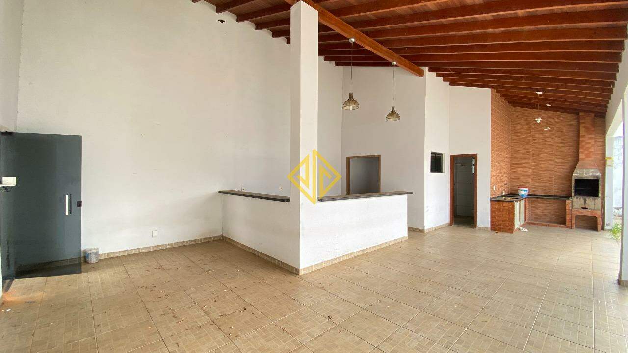 Casa à venda com 3 quartos, 222m² - Foto 15