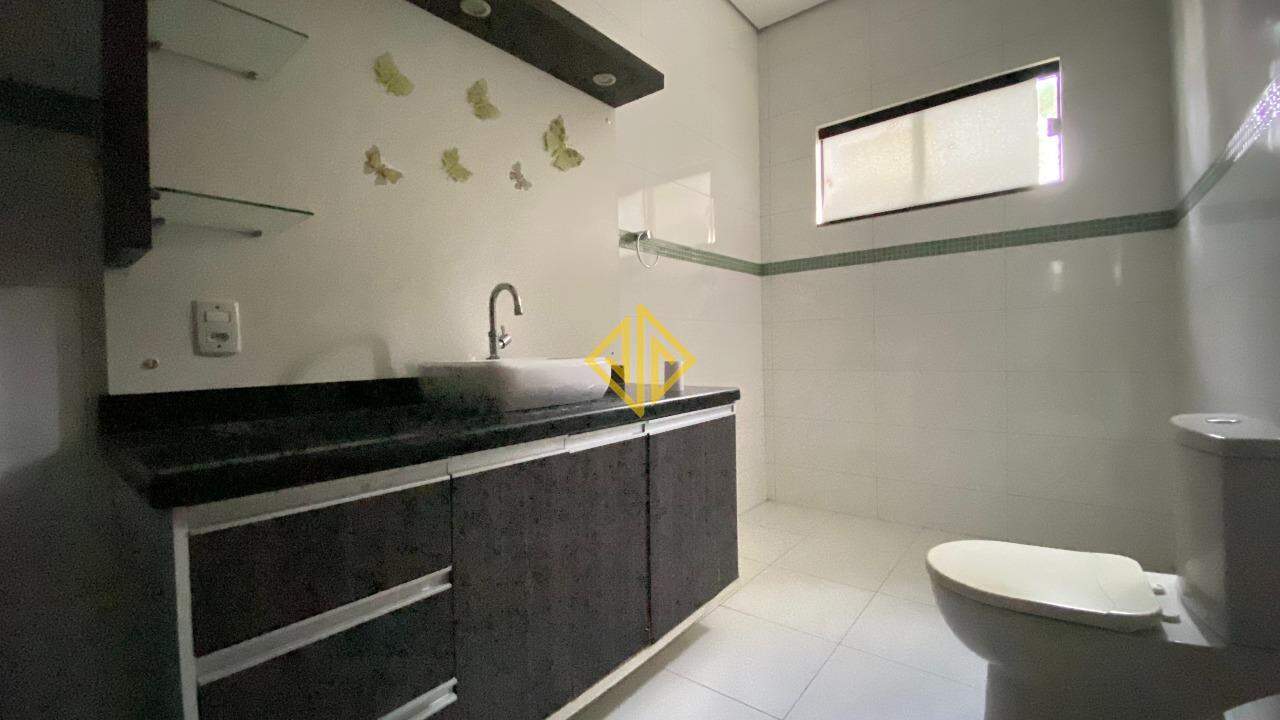 Casa à venda com 3 quartos, 222m² - Foto 6