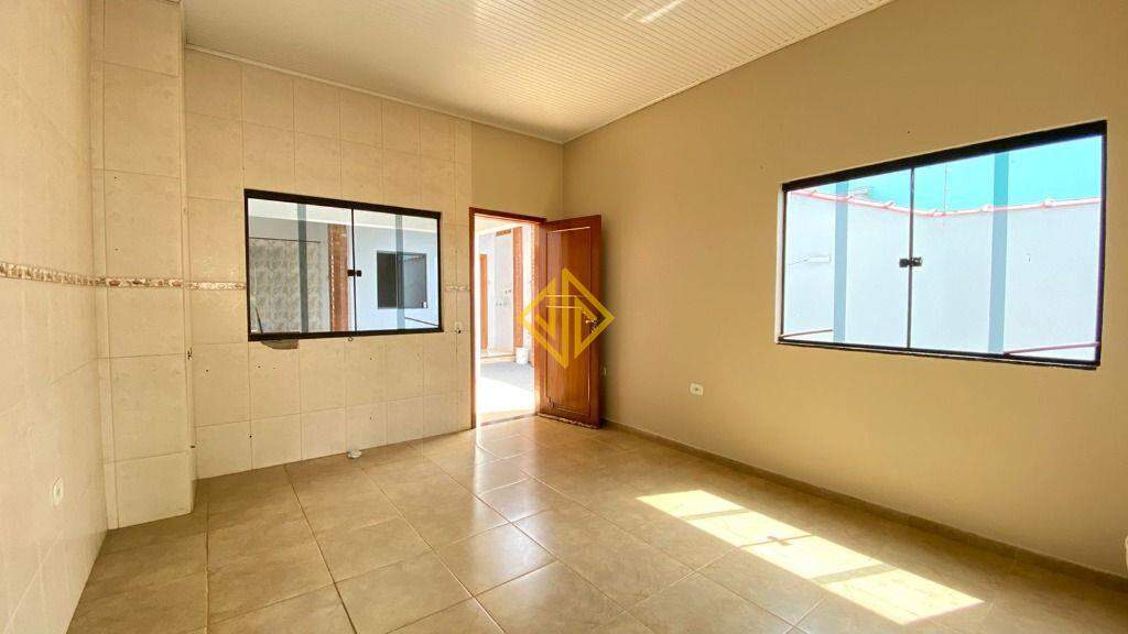 Casa à venda com 3 quartos, 186m² - Foto 11