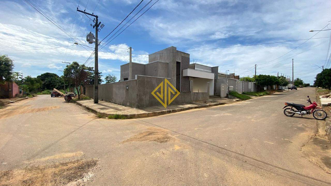 Casa à venda com 3 quartos, 115m² - Foto 2