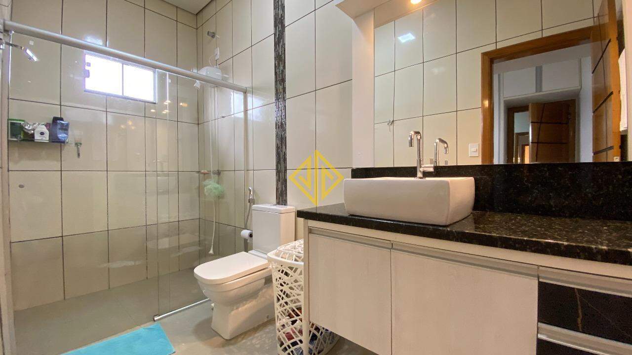 Casa à venda com 3 quartos, 172m² - Foto 5