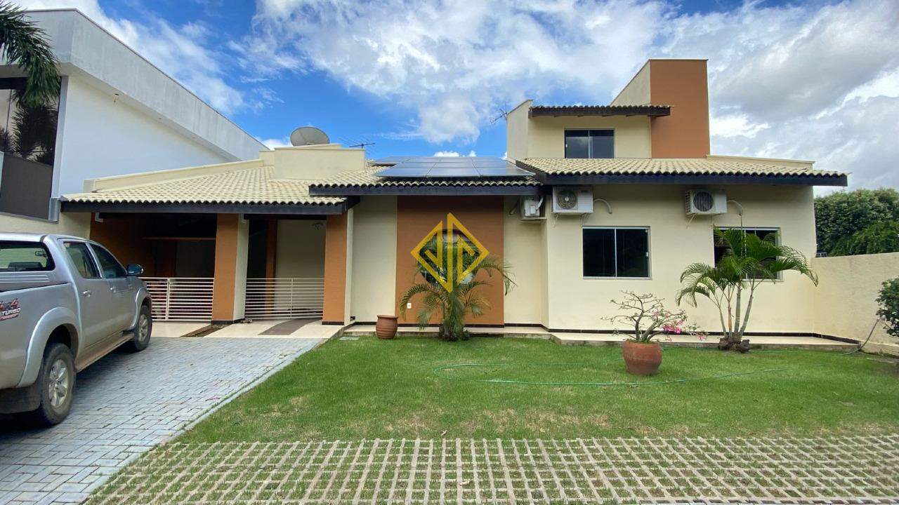 Casa à venda com 4 quartos, 202m² - Foto 1