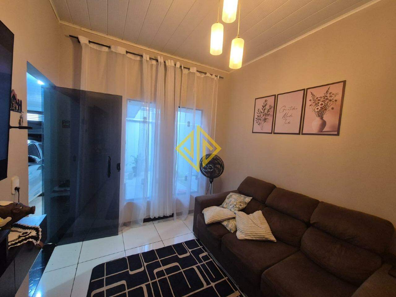 Casa à venda no Jardim Jorge Teixeira: 