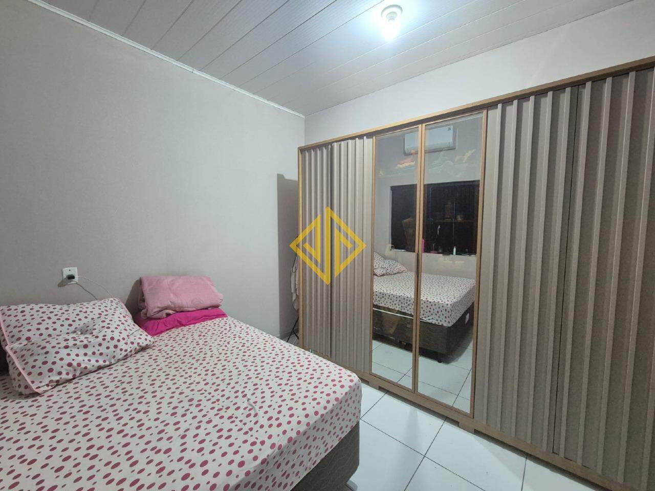 Casa à venda no Jardim Jorge Teixeira: 