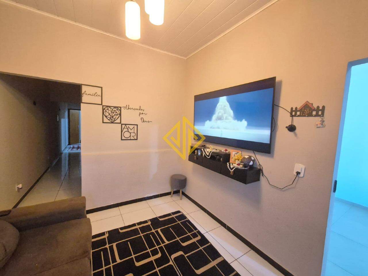 Casa à venda no Jardim Jorge Teixeira: 