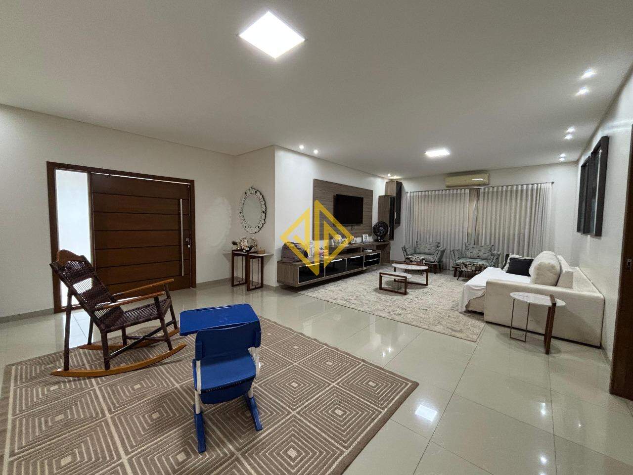 Casa à venda no Setor 03: 