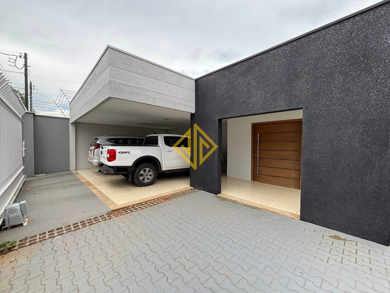 Casa à venda no Setor 03: