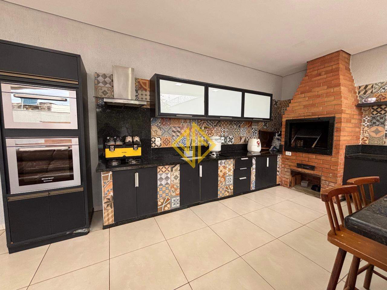 Casa à venda no Setor 03: 