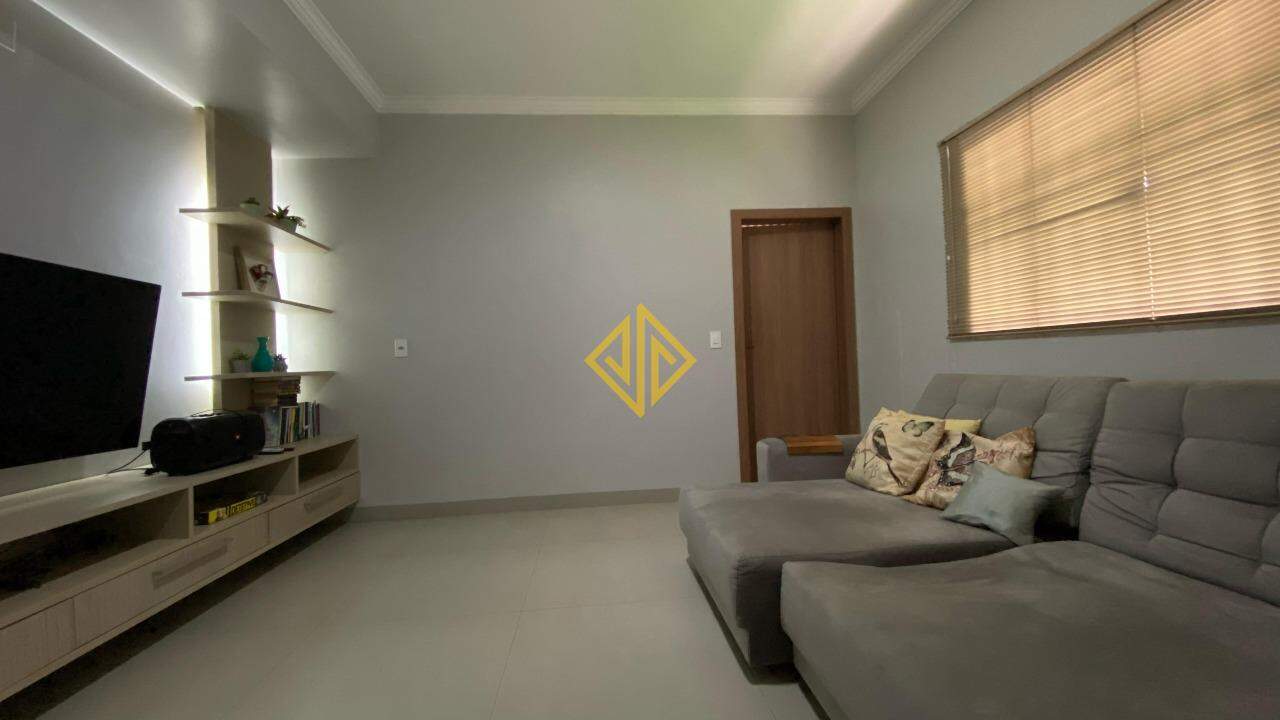 Casa à venda com 3 quartos, 316m² - Foto 18