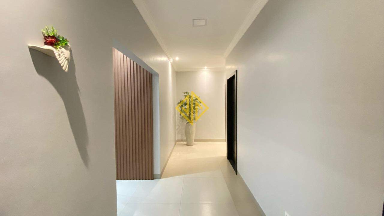 Casa à venda com 3 quartos, 316m² - Foto 9