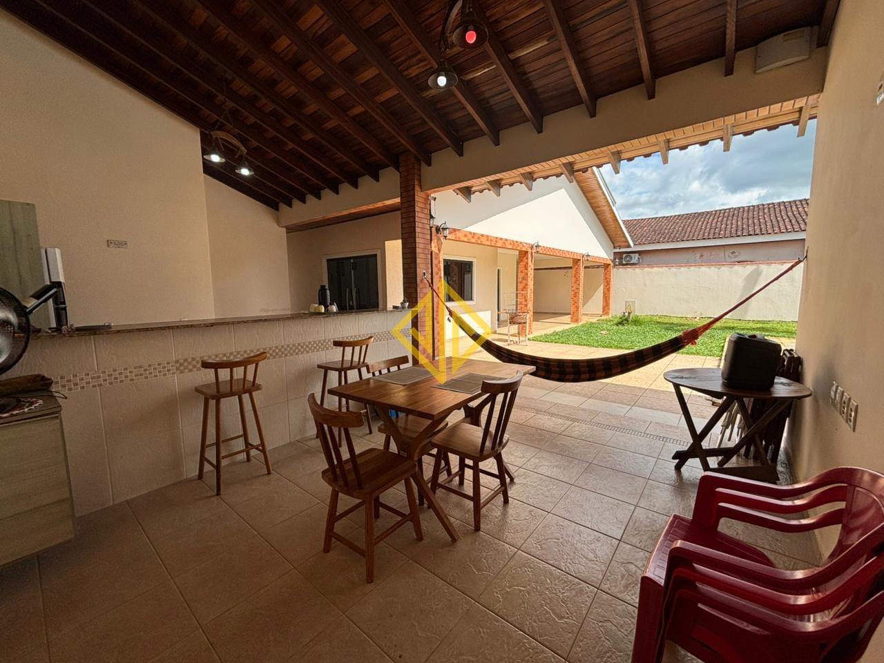 Casa, 4 quartos, 298 m² - Foto 2