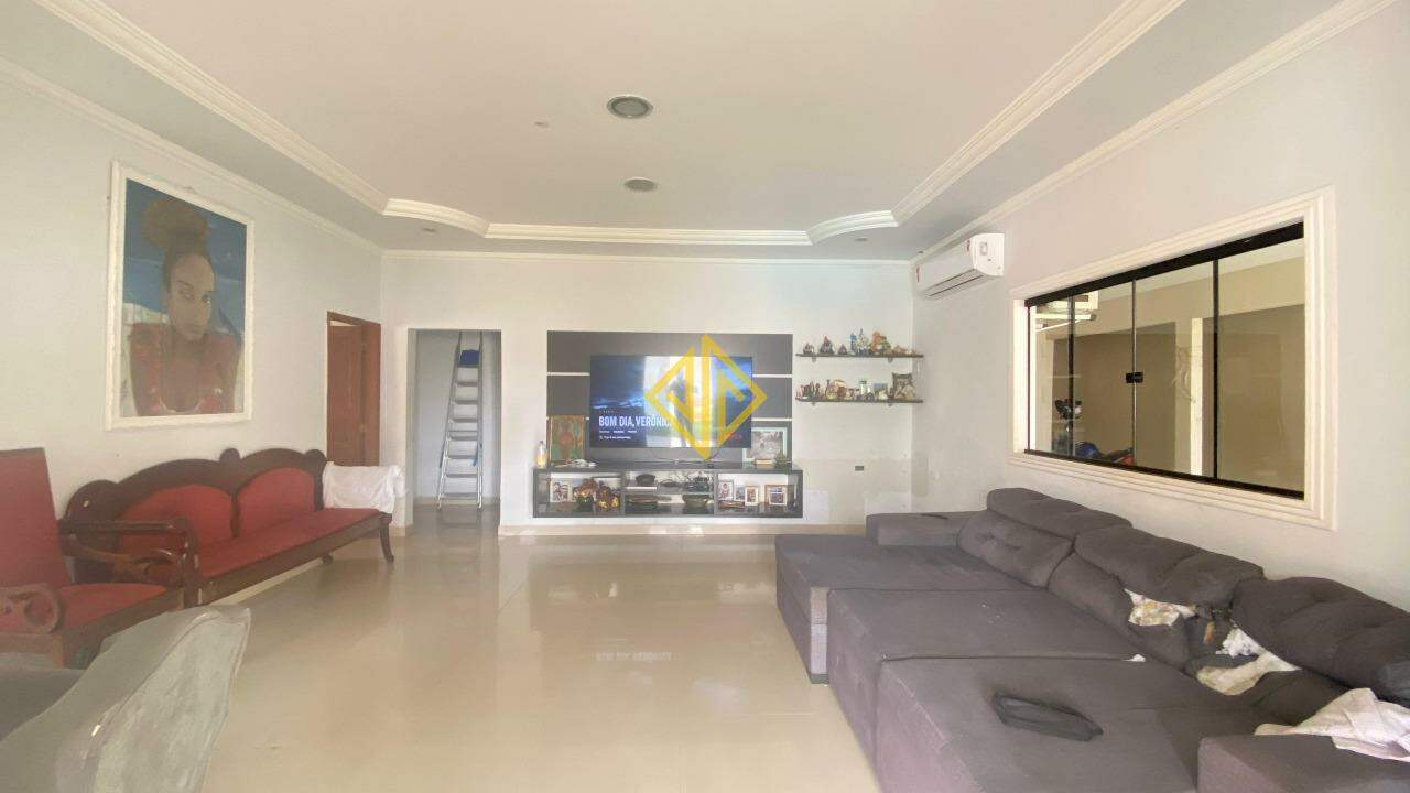 Casa à venda com 4 quartos, 298m² - Foto 8