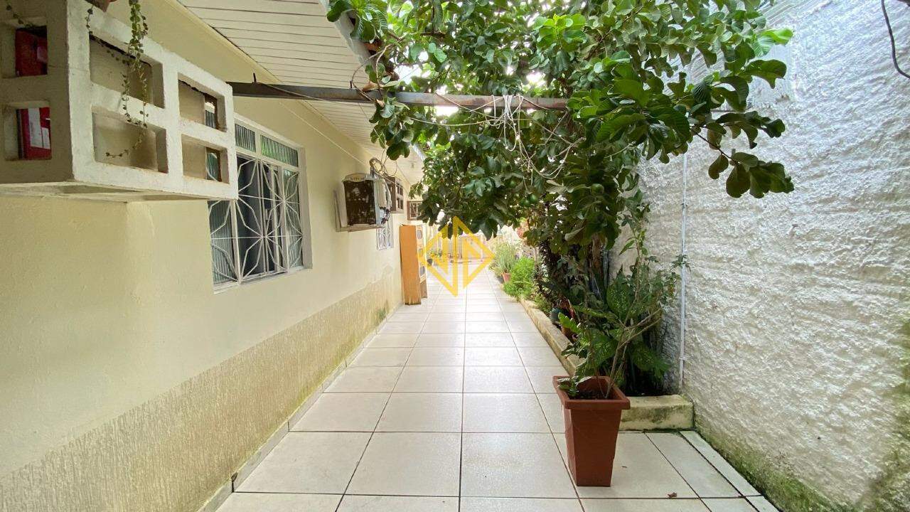 Casa à venda com 3 quartos, 164m² - Foto 19