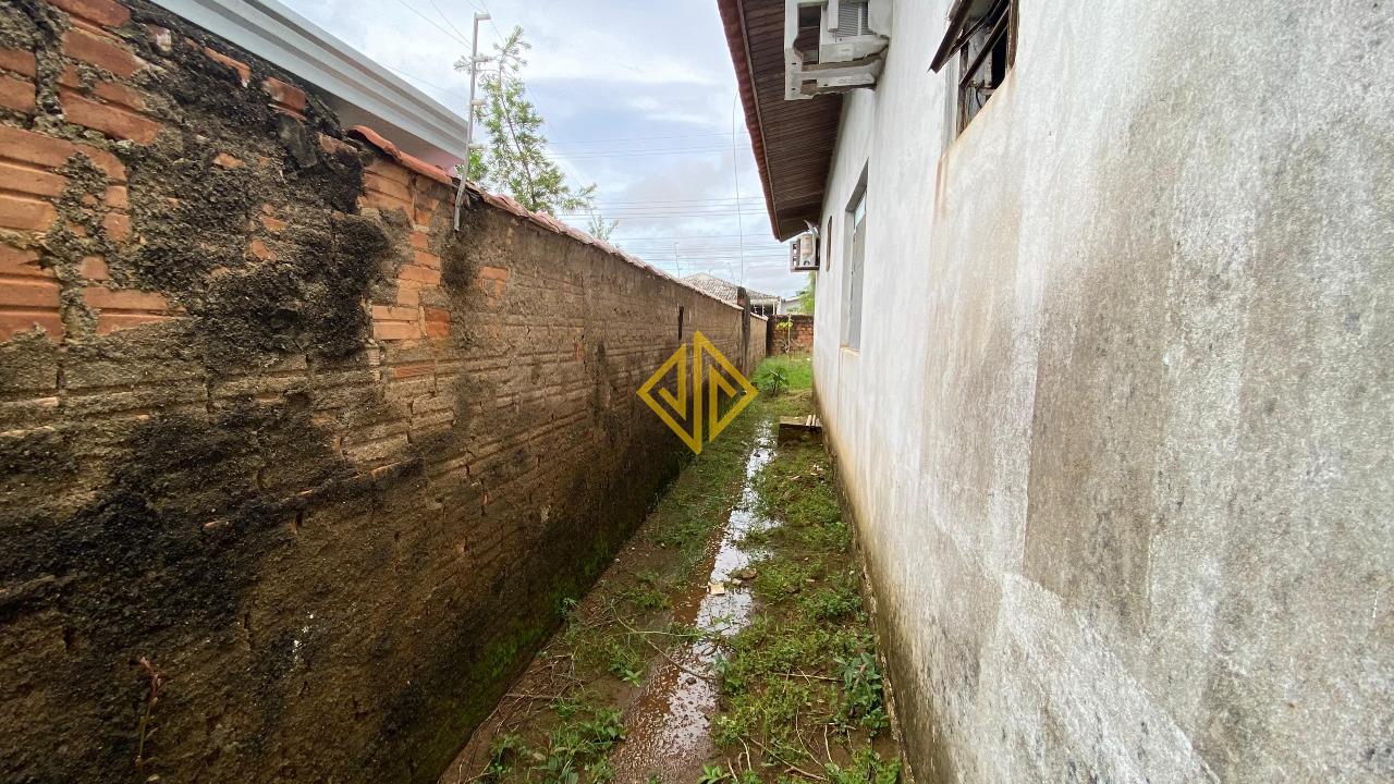 Casa à venda no Setor 01: 