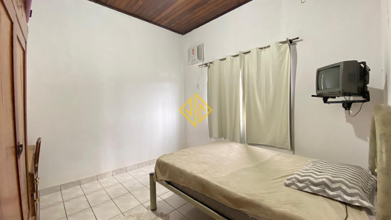 Casa à venda no Setor 01: 