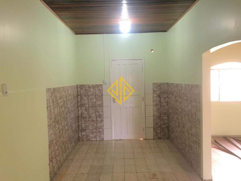 Casa à venda com 3 quartos, 218m² - Foto 7