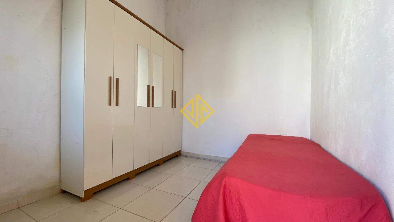 Casa à venda com 4 quartos, 211m² - Foto 15