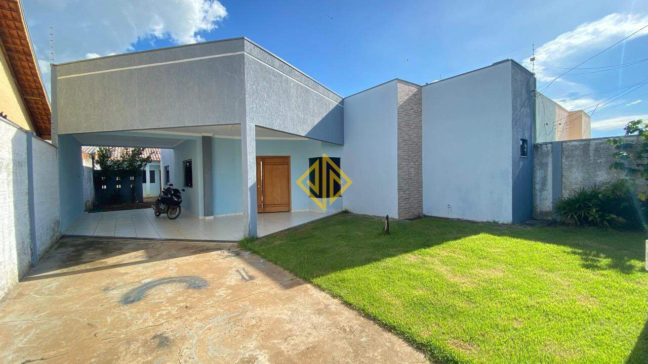 Casa à venda com 4 quartos, 211m² - Foto 1