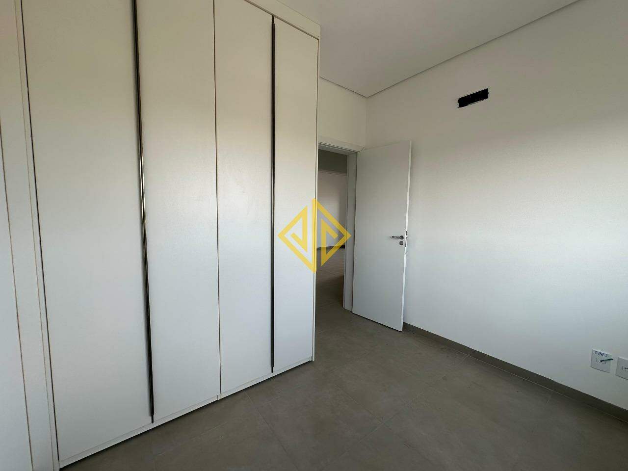 Apartamento para aluguel no Setor 01: 