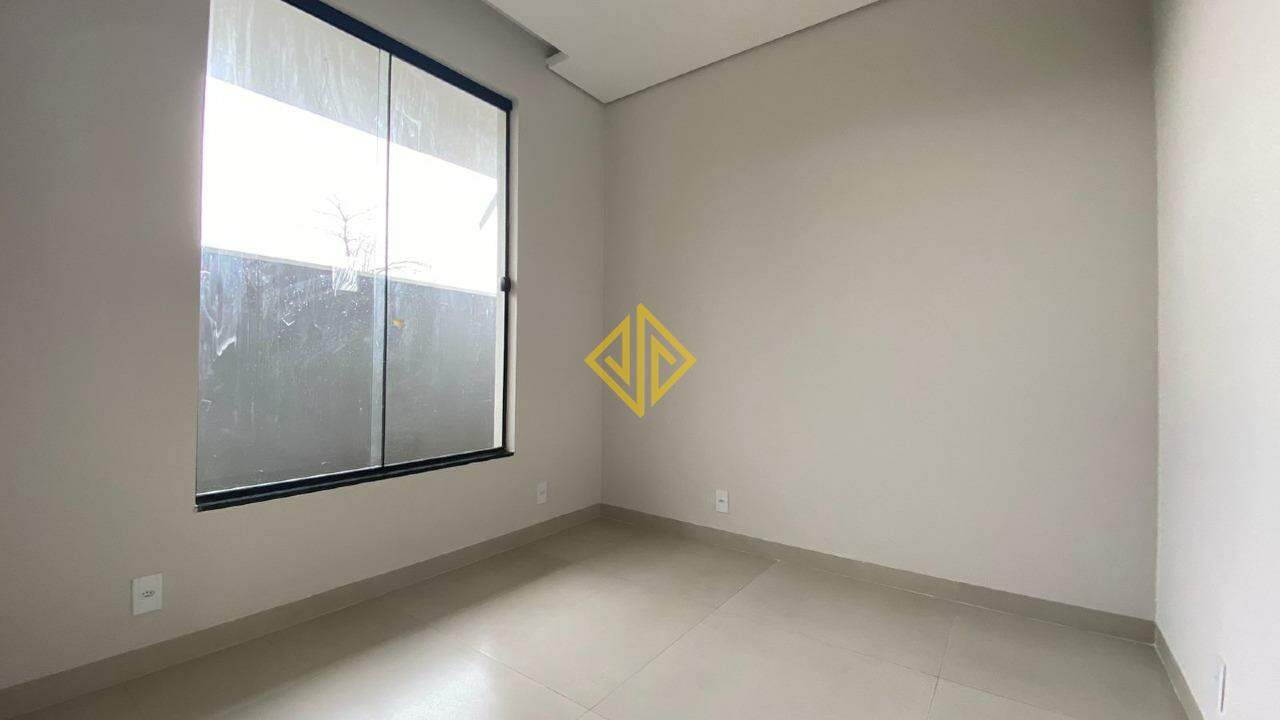 Casa à venda com 3 quartos, 98m² - Foto 5