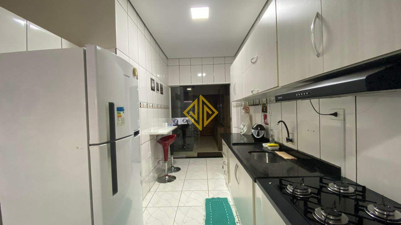 Casa à venda com 3 quartos, 123m² - Foto 8