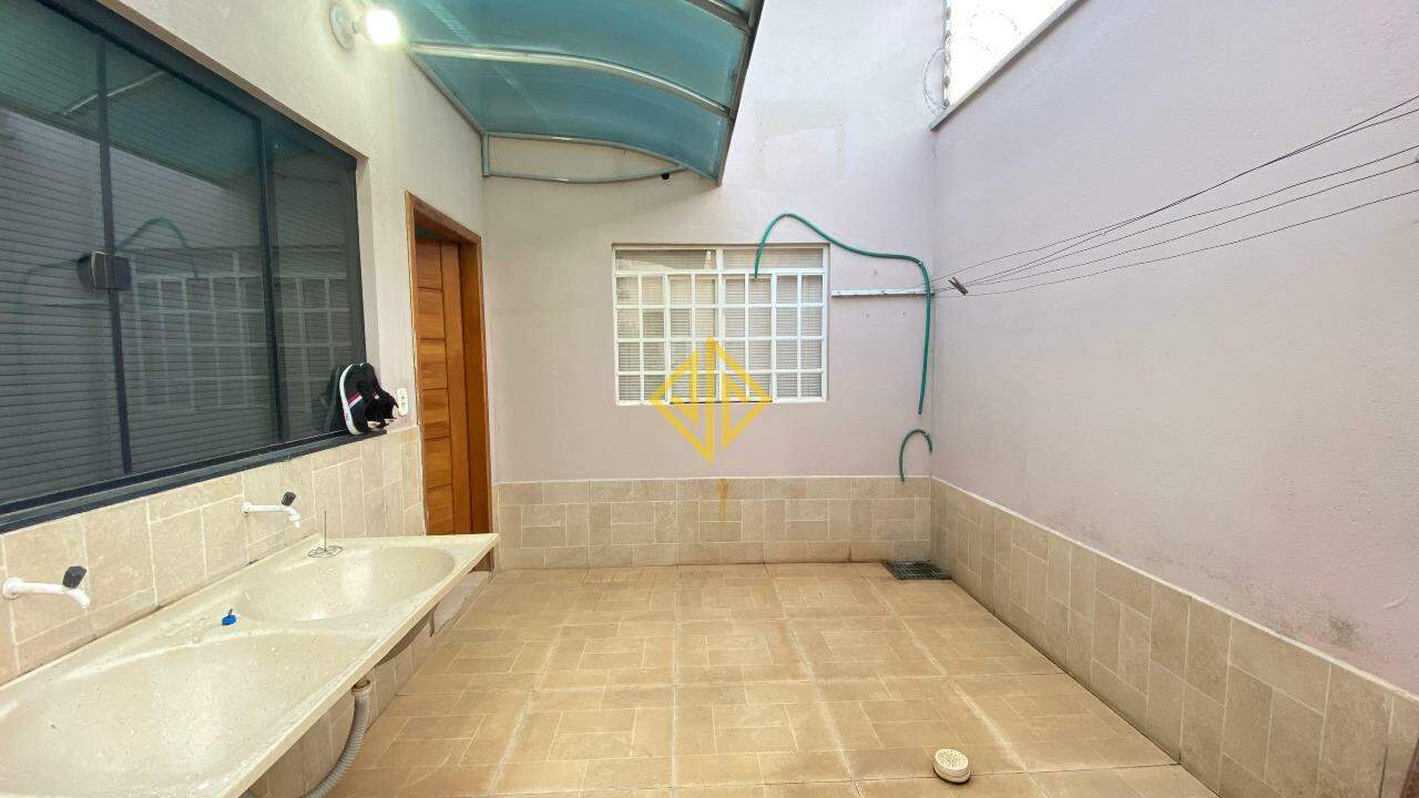 Casa à venda com 3 quartos, 123m² - Foto 16