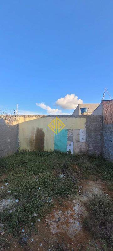 Casa à venda com 2 quartos, 75m² - Foto 22