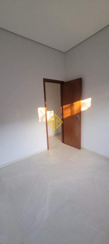 Casa à venda com 2 quartos, 75m² - Foto 7