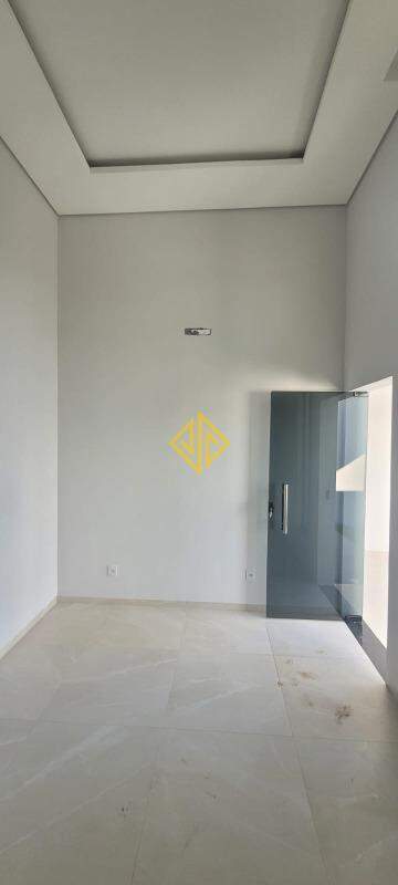 Casa à venda com 2 quartos, 75m² - Foto 18