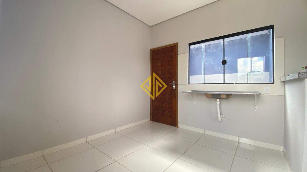 Casa para alugar com 2 quartos, 55m² - Foto 3